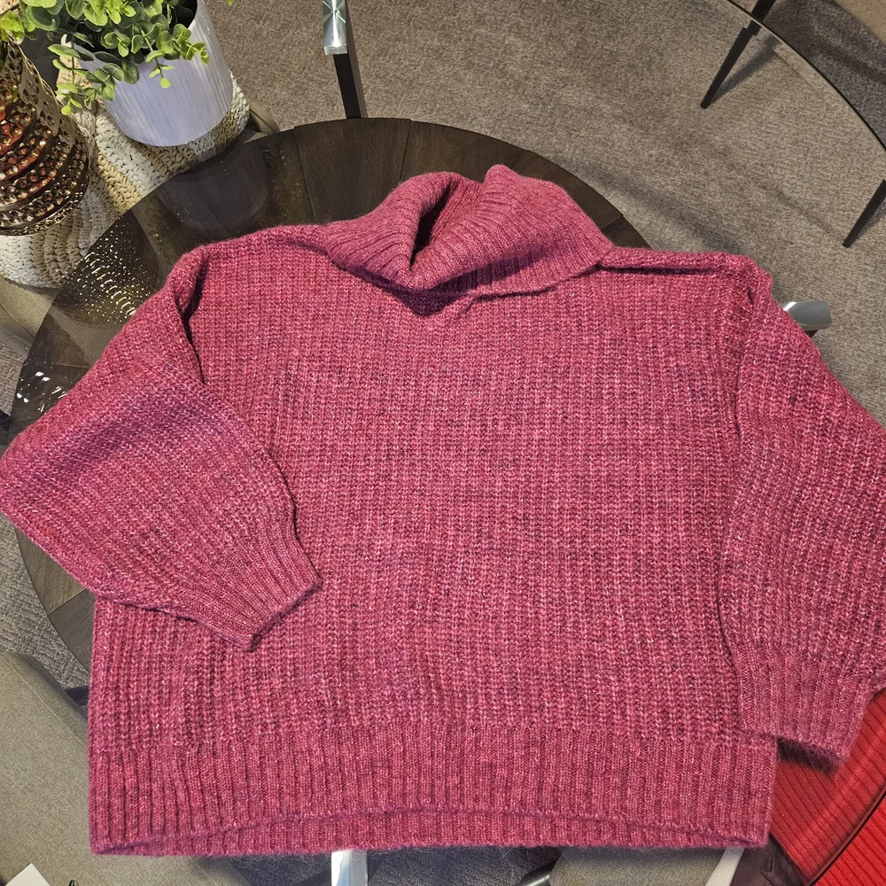 Old Navy Raspberry Knit Sweater - Picture 1 of 2